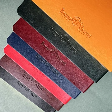 Ежедневник недатированный А5 MEGAPOLIS NEBRASKA FLEX черн/зол.обр 3-692/02