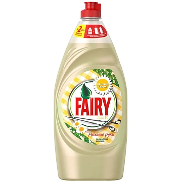 Средство для мытья посуды Fairy Нежные руки Ромашка и витамин Е 900мл