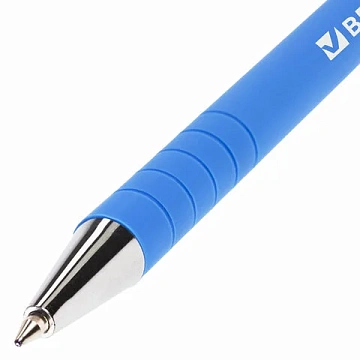 Ручка шариковая BRAUBERG 'Capital blue', СИНЯЯ, корпус soft-touch голубой, узел 0,7 мм, линия письма 0,35 мм, 142493