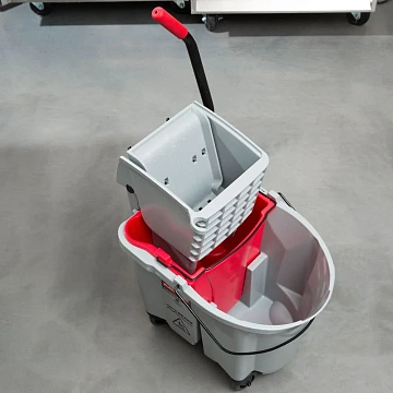 Ведро Rubbermaid WaveBrake для грязной воды, красное, FG9C7400RED
