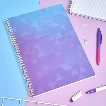 Бизнес-тетрадь Attache Cristal,120л,клет,А4,спир,обл.мел.карт