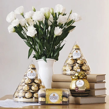 Набор конфет Ferrero Rocher Пирамида хрустящие из молочного шоколада, 213г