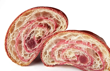 Круассан с клубничной начинкой, 70г