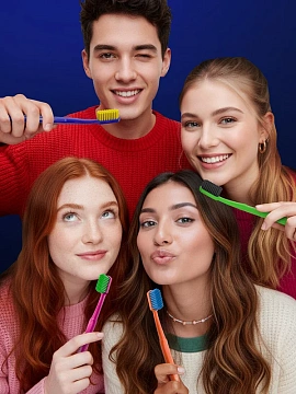 Зубная щетка Colgate Neo средняя, 2+1шт