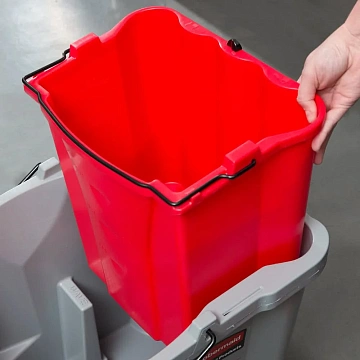 Ведро Rubbermaid WaveBrake для грязной воды, красное, FG9C7400RED